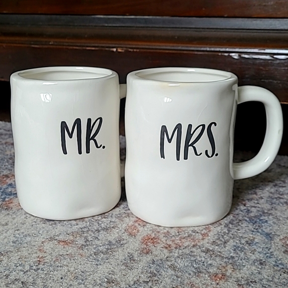 Other - Mr. & Mrs. Canteen style white mug set
